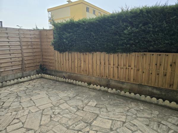 Saint-Laurent-du-Var (06700) Rare à Saint-Laurent-du-Var : 4/5 pièces avec jardin + garage !