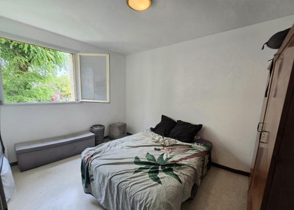 Saint-Laurent-du-Var (06700) Rare à Saint-Laurent-du-Var : 4/5 pièces avec jardin + garage !