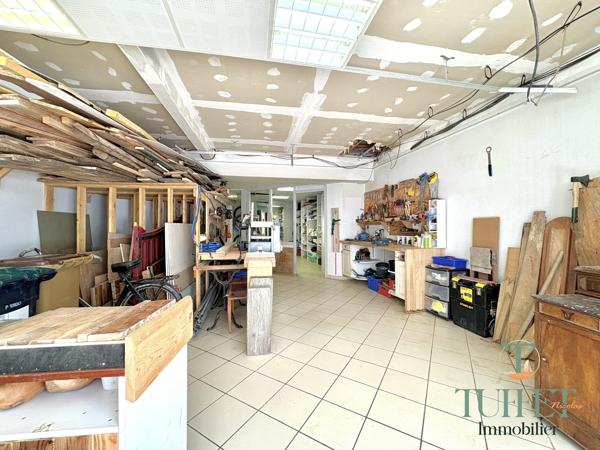 Immeuble avec local commercial et appartement en plein centre ville