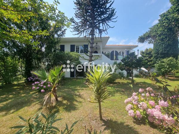 Maison 8 pièces - 166 m²