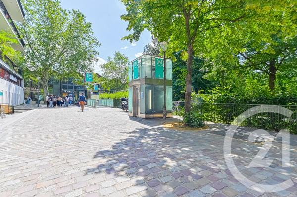 Appartement F4 / 5 à vendre  4 pièces - 85 m 2   PARIS  - 75012