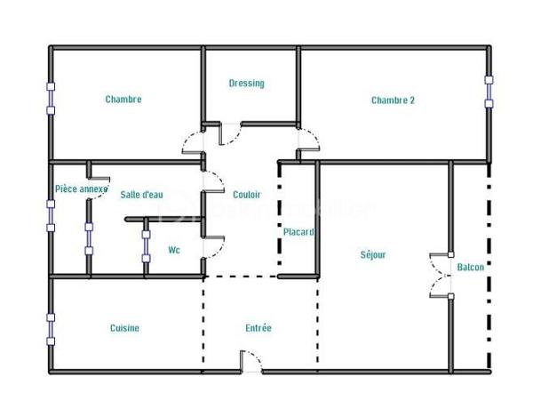 À Orléans, dans le quartier Saint-Marceau, découvrez cet appartement T3 de 59,90 m², situé au rez-de-chaussée d’une copropriété.

Il comprend une entrée avec rangement, un séjour lumineux donnant accès à un balcon (orienté SUD/EST) avec vue sur les espaces verts, une cuisine indépendante aménagée et équipée, deux chambres, une salle d’eau et des WC séparés.
Une loggia pouvant servir de buanderie, attenante à la salle d'eau, complète l’agencement de l’appartement. Le bien dispose également d’une cave en sous-sol et d’une place de stationnement extérieure privative.
L’appartement est en très bon état et bénéficie d’un agencement fonctionnel ainsi que d’une belle luminosité grâce à sa configuration traversante.

Ce bien constitue une belle opportunité pour un premier achat comme pour un investissement locatif. À titre indicatif, l’appartement a déjà été loué meublé 730 € par mois charges comprises, soit 670 € hors charges + 60 € de charges, offrant ainsi un potentiel locatif intéressant. 

Chauffage individuel au gaz. Les installations de gaz et d’électricité ne présentent aucune anomalie. DPE : C. Estimation des dépenses énergétiques annuelles comprise entre 880 € et 1 230 €.
Visite virtuelle disponible.