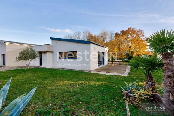 A VENDRE ! HILLION ! Maison de 2013 entièrement de plain pied avec 3 chambres !!