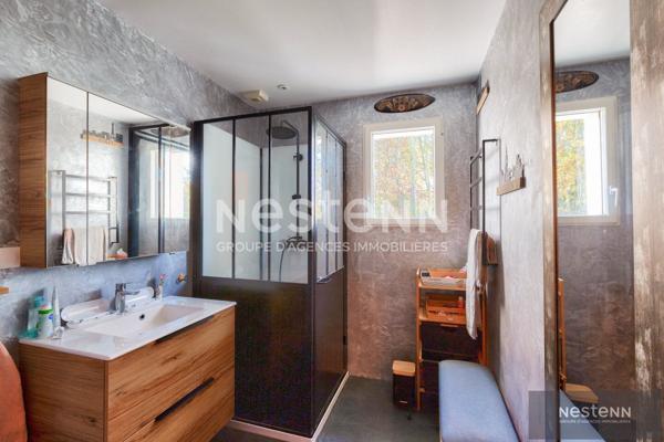 A VENDRE ! HILLION ! Maison de 2013 entièrement de plain pied avec 3 chambres !!