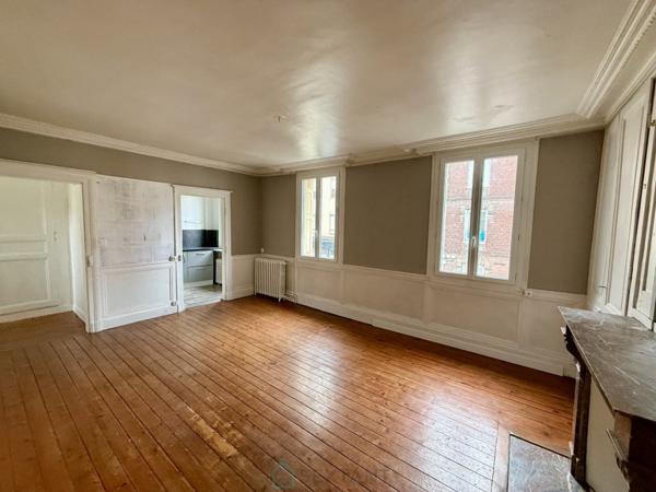 Charmant appartement de type haussmannien d’environ 70 m²