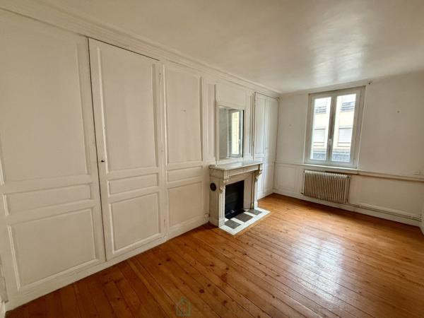 Charmant appartement de type haussmannien d’environ 70 m²