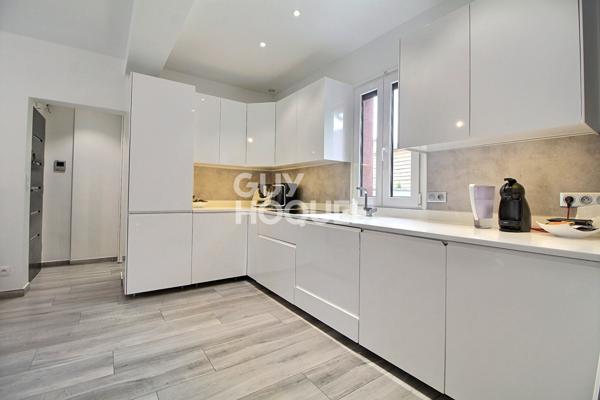 CHAVILLE RIVE GAUCHE - MAISON DE VILLE DE CARACTERE ENTIEREMENT RENOVEE ET ISOLEE