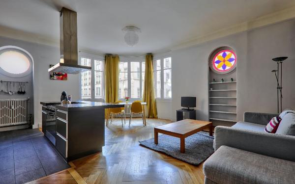 Appartement à louer    2 pièces • 83,17 m2 Lyon 6