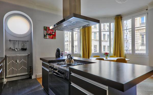 Appartement à louer    2 pièces • 83,17 m2 Lyon 6