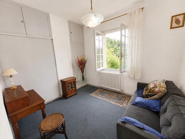 FEYZIN LE HAUT - SECTEUR BÉGUDE : MAISON DE PLAIN-PIED 187 M² ? CALME ABSOLU