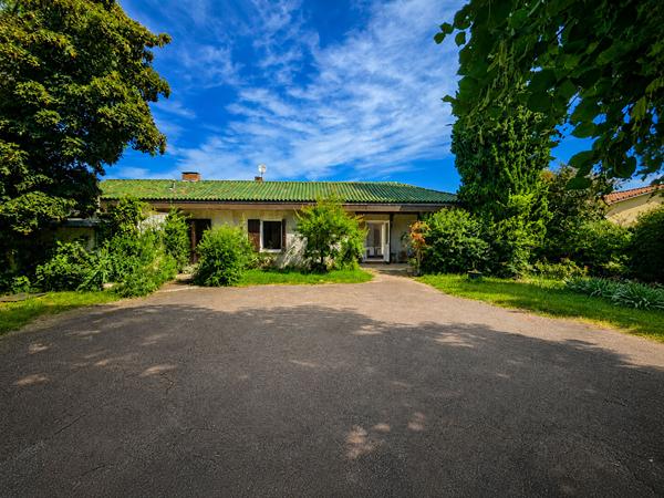 FEYZIN LE HAUT - SECTEUR BÉGUDE : MAISON DE PLAIN-PIED 187 M² ? CALME ABSOLU