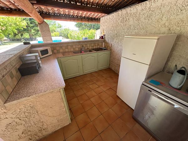 MAISON T4 MEUBLÉE 95M² ISLE SUR LA SORGUE AVEC JARDIN ET PISCINE