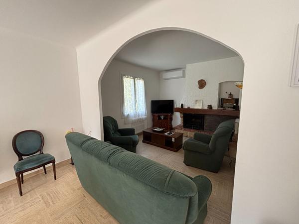 MAISON T4 MEUBLÉE 95M² ISLE SUR LA SORGUE AVEC JARDIN ET PISCINE