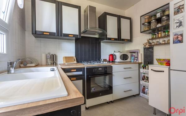 Appartement à vendre    3 pièces • 60,23 m2 Saint-Michel-sur-Orge