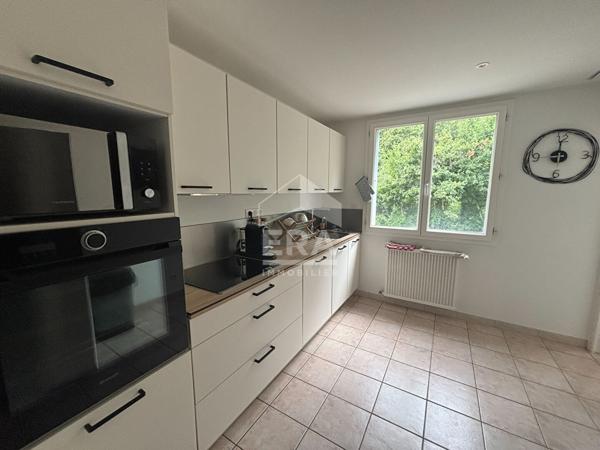 Appartement meublé T4 91m² 905€ Chauffage compris ! - SISTERON