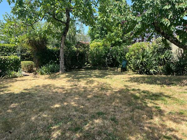 CARQUEFOU - Maison proche bourg, avec jardin au calme, sans vis-à-vis