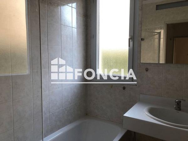 Location Appartement 3 pièces 77.81 m² - 17 D RUE FRANCOIS MERMET Tassin La Demi Lune 69160