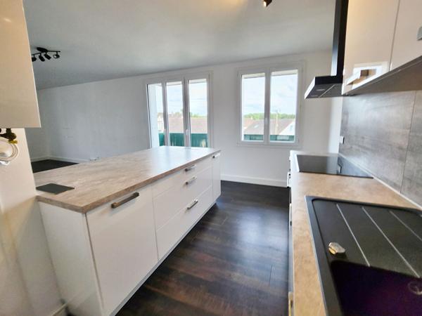 Appartement 92 m² - 2 chambres- Ecommoy