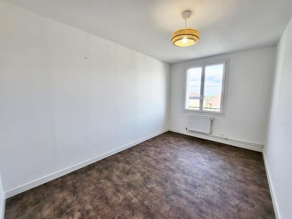 Appartement 92 m² - 2 chambres- Ecommoy