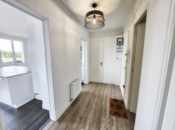 Appartement 92 m² - 2 chambres- Ecommoy