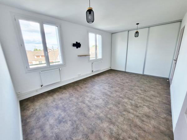 Appartement 92 m² - 2 chambres- Ecommoy