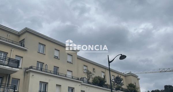 Location Appartement 2 pièces 44.1 m² - Le Plessis-robinson 92350