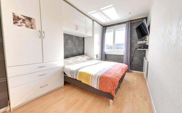 Maison à vendre    5 pièces • 103 m2 Roissy-en-Brie