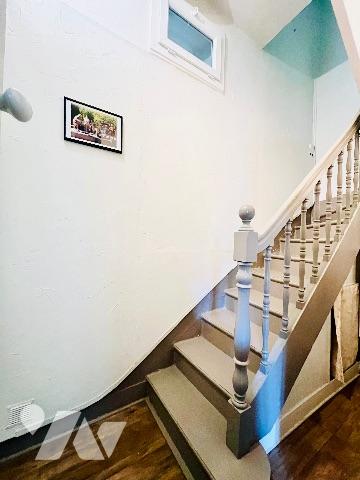 SAINT-CYR-SUR-LOIRE
Proche arrêt de tramway "Place Choiseul"
Accès direct à l'hyper centre de TOURS