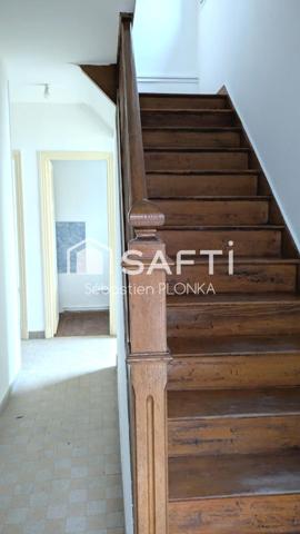 Maison - 5 pièces - 85m²