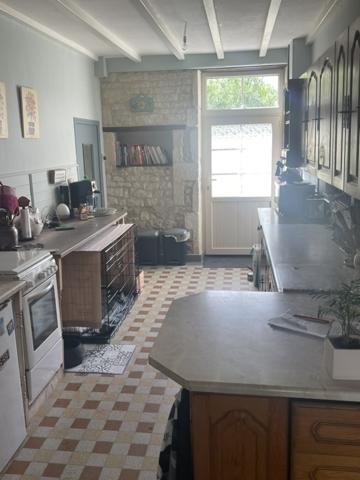 Maison de Village avec Gîte Loiré-sur-Nie (17470)