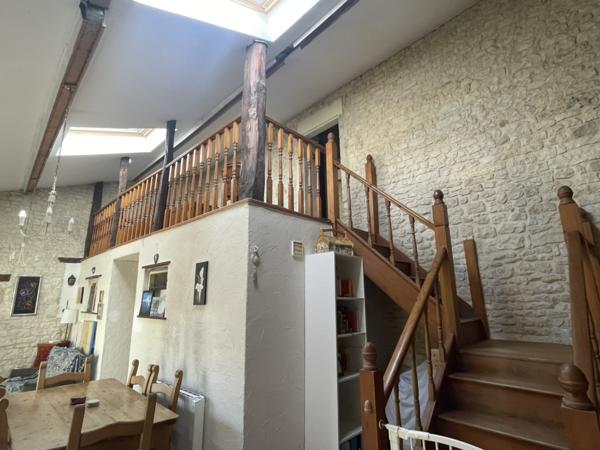 Maison de Village avec Gîte Loiré-sur-Nie (17470)