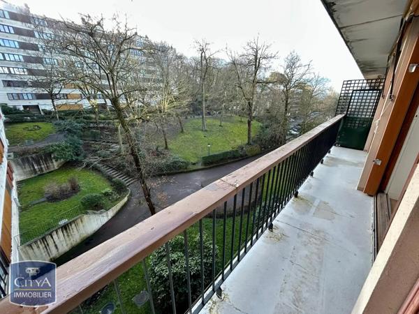 Appartement à louer 4 pièces 66m²