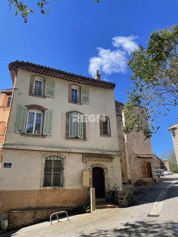Salernes (83690) Appartement avec garage et cave – Centre du vieux Salernes – À rénover