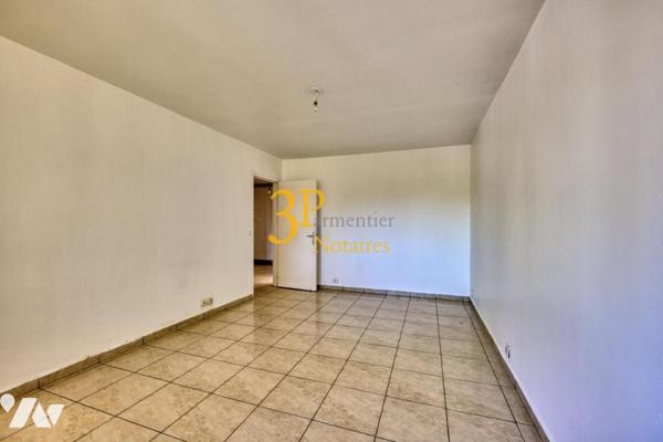 LE PRE SAINT GERVAIS (Seine-Saint-Denis) - Un appartement de 3 pièces principales, cave et parking