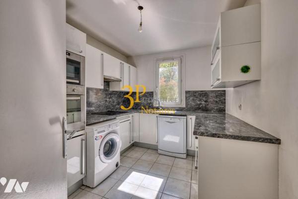 LE PRE SAINT GERVAIS (Seine-Saint-Denis) - Un appartement de 3 pièces principales, cave et parking