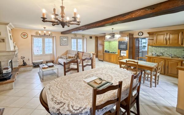 Maison à vendre    4 pièces •  Bou