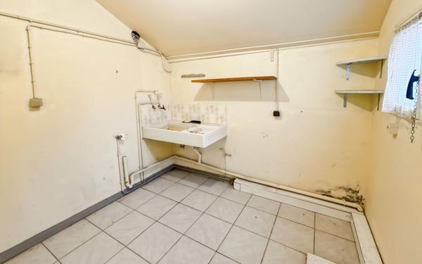 Maison à vendre    4 pièces •  Bou