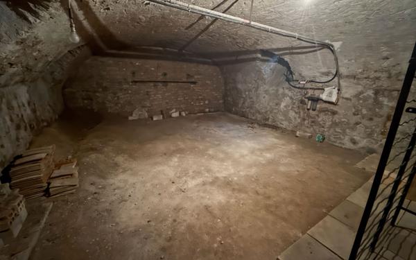 Maison à vendre    4 pièces •  Bou