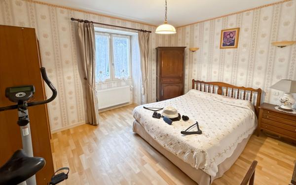 Maison à vendre    4 pièces •  Bou