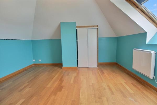 Exclusivité - Maison de 150 m² + sous-sol total et garage extérieur de 70 m² proche des commodités à Châteauneuf sur Loire