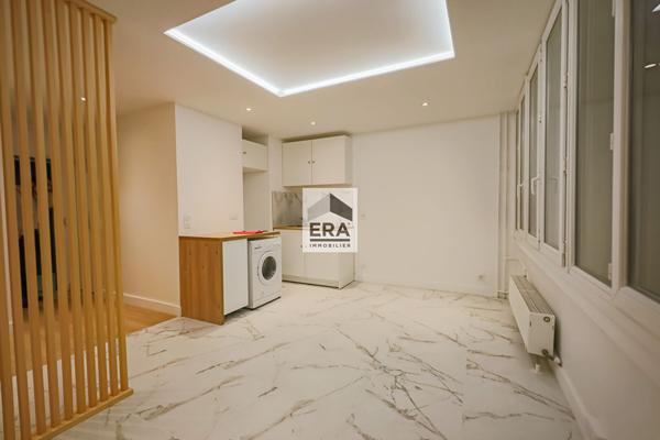 Appartement Paris 1 pièce(s) 27 m2