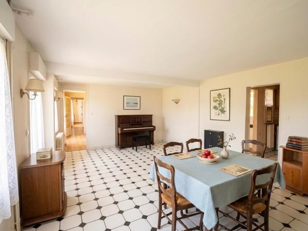 Maison à ROUEN, 76000 - 5 pièces 110m²