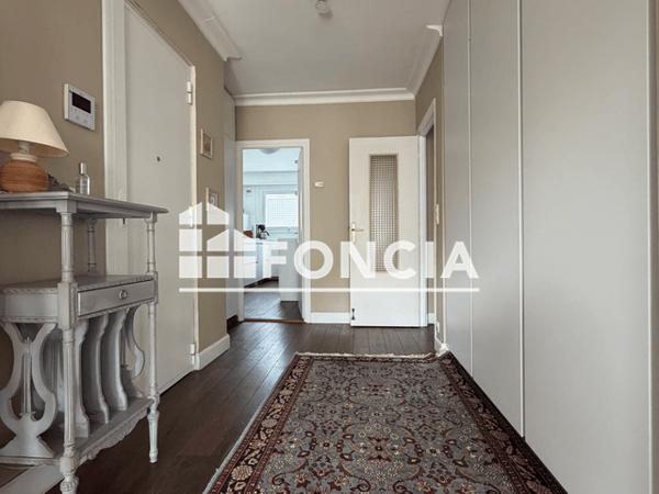 Location Appartement meublé 5 pièces 100.78 m² - Quimper 29000