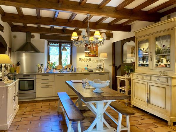 Érôme (26600) Propriété de charme avec dépendances, piscine et vue sur la vallée - plus de 210 m² habitables sur plus d’un h