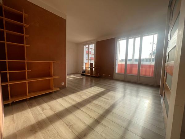 Appartement Angers/Puy Garnier, 2 chambres, garages, cave 4 pièces 66.77 m2