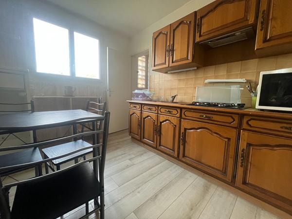 Appartement Angers/Puy Garnier, 2 chambres, garages, cave 4 pièces 66.77 m2