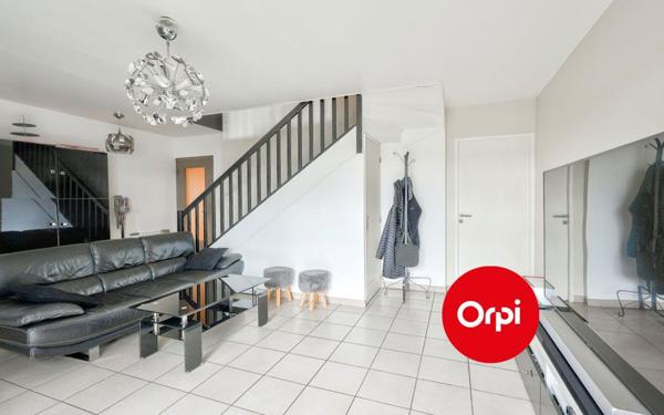 Appartement à vendre    4 pièces • 102,07 m2 Saint-Priest