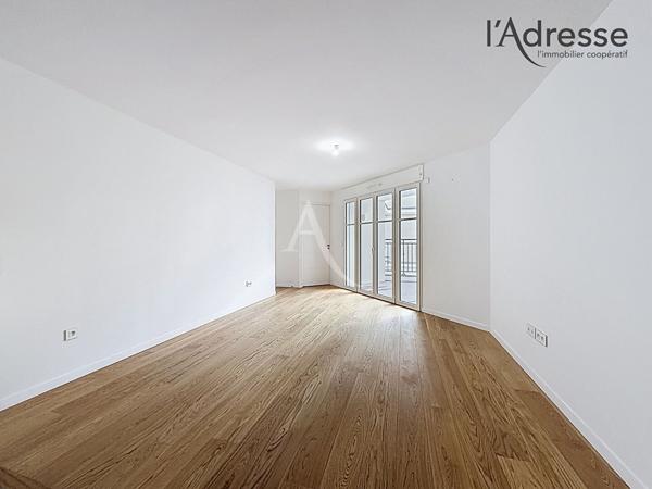 Appartement 4 pièces PUTEAUX /85 m²/Terrasse /Cave /2 parkings