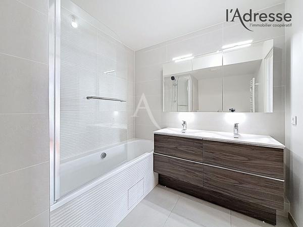 Appartement 4 pièces PUTEAUX /85 m²/Terrasse /Cave /2 parkings