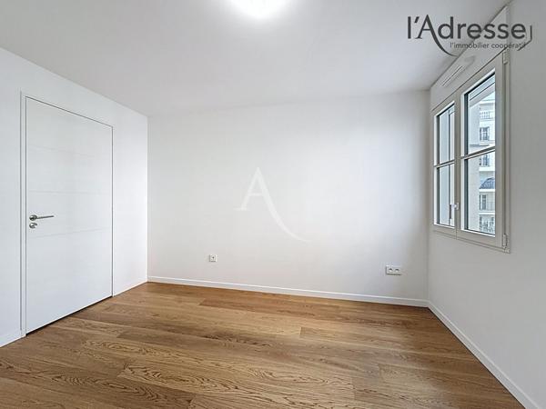 Appartement 4 pièces PUTEAUX /85 m²/Terrasse /Cave /2 parkings